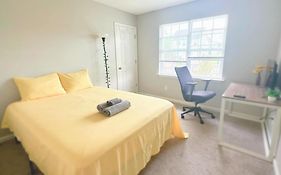 Nice Private Bedroom With Shared Bath